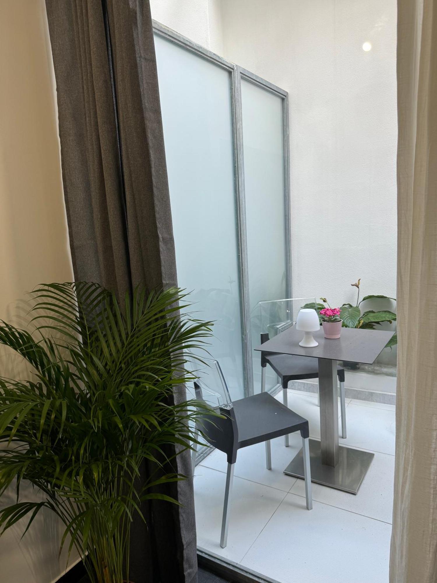 Black Room & Breakfast 巴里 外观 照片